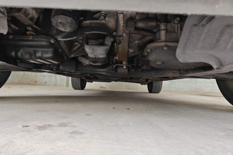 Used Kia Soul 2013 1.6L AT GL Chassis Front