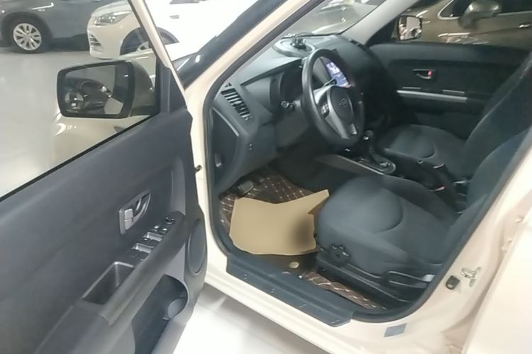 Used Kia Soul 2013 1.6L AT GL Driver Seat