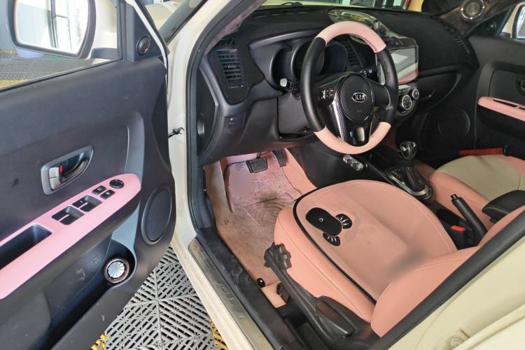 Used Kia Soul 2013 1.6L AT GL Driver Seat