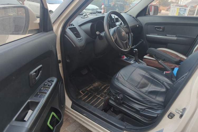 Used Kia Soul 2013 1.6L AT GL Driver Seat