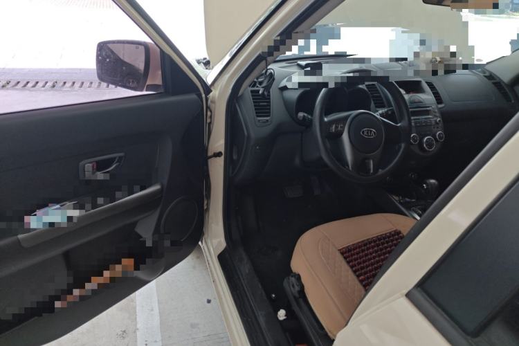 Used Kia Soul 2013 1.6L AT GL Driver Seat