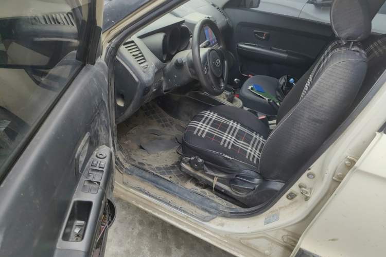 Used Kia Soul 2013 1.6L MT GL Driver Seat
