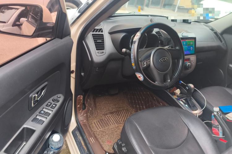 Used Kia Soul 2013 1.6L AT Premium Driver Seat