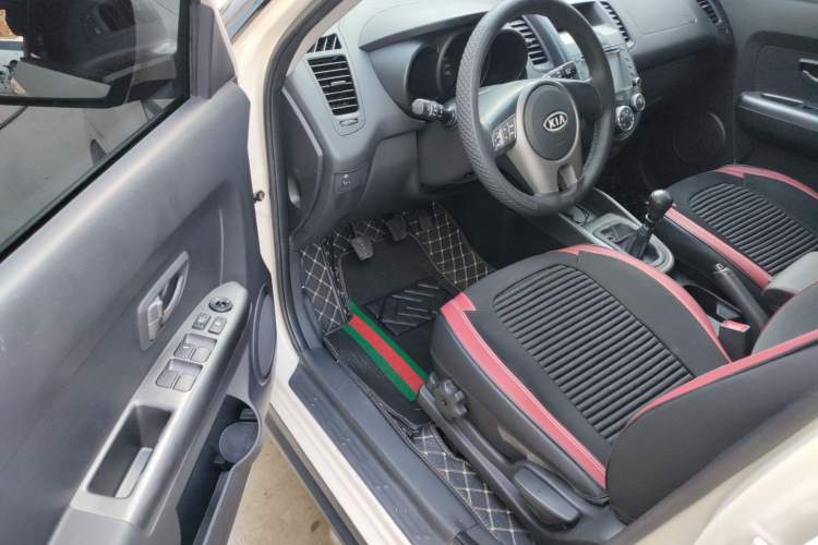 Used Kia Soul 2013 1.6L MT GL Driver Seat