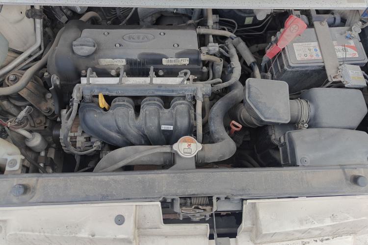 Used Kia Soul 2013 1.6L AT GL Engine Bay