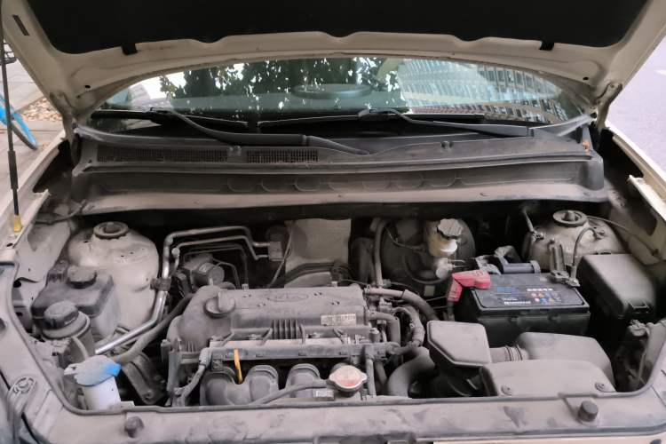 Used Kia Soul 2013 1.6L AT Premium Engine Bay