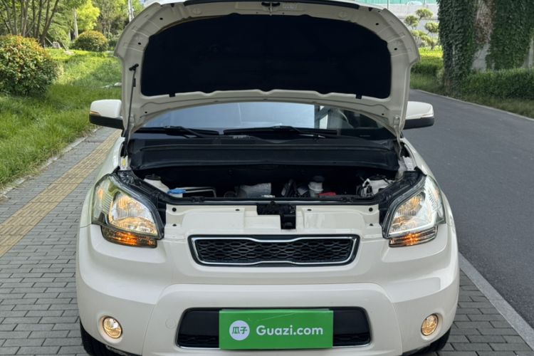 Used Kia Soul 2013 1.6L AT Premium Engine Bay