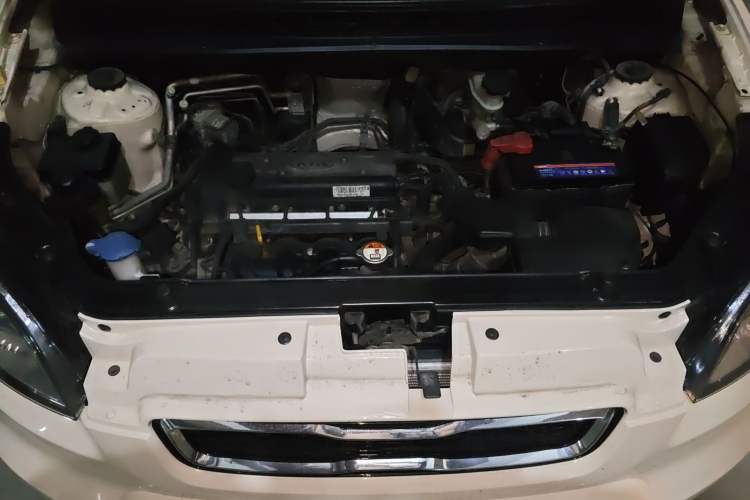 Used Kia Soul 2013 1.6L AT Premium Engine Bay