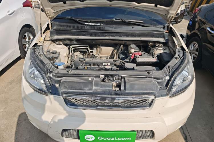 Used Kia Soul 2013 1.6L MT GL Engine Bay
