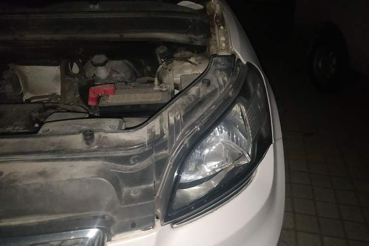 Used Kia Soul 2013 1.6L AT Premium Engine Bay Left