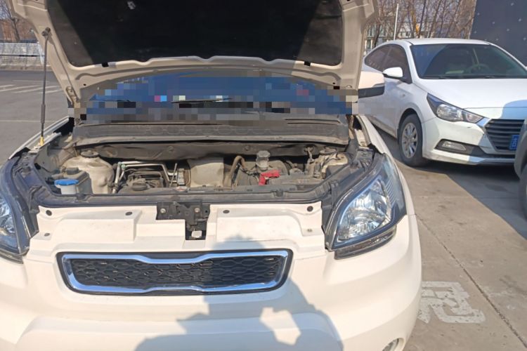 Used Kia Soul 2013 1.6L AT Premium Engine Bay Left