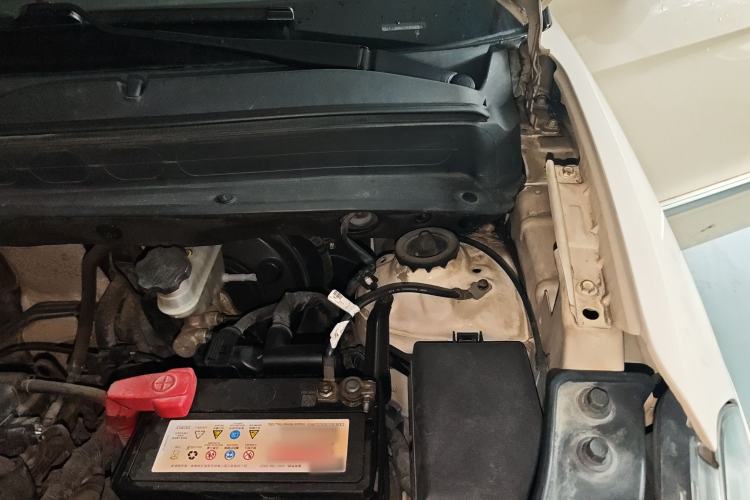 Used Kia Soul 2013 1.6L AT Premium Engine Bay Left