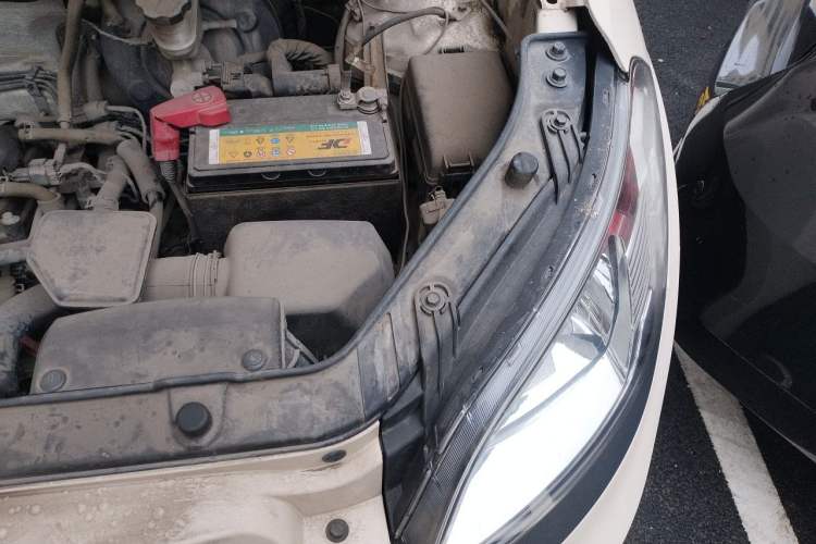 Used Kia Soul 2013 1.6L AT GL Engine Bay Left