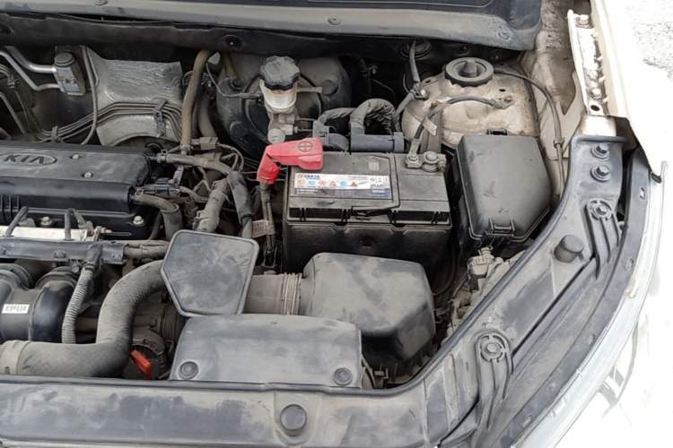 Used Kia Soul 2013 1.6L AT Premium Engine Bay Left