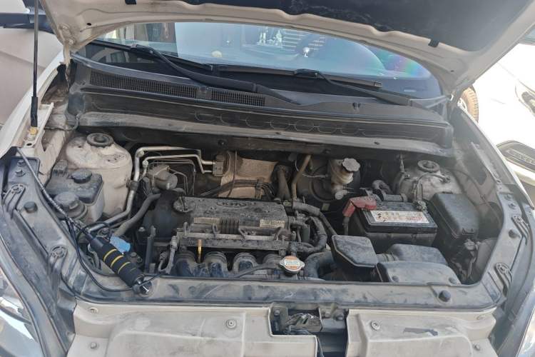 Used Kia Soul 2013 1.6L AT GL Engine Bay