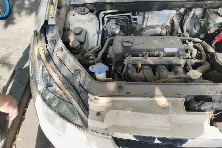Used Kia Soul 2013 1.6L MT GL Engine Bay Right