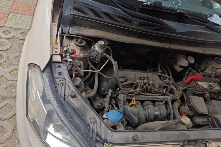 Used Kia Soul 2013 1.6L AT GL Engine Bay Right