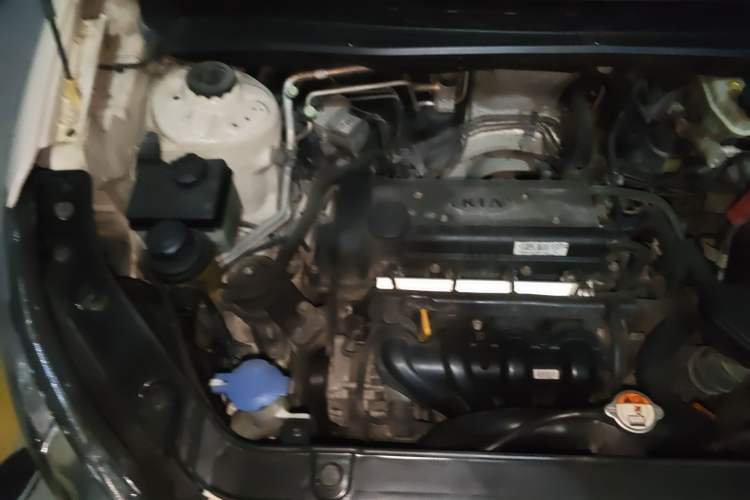 Used Kia Soul 2013 1.6L AT Premium Engine Bay Right