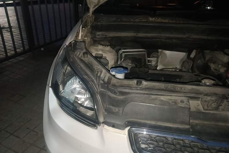 Used Kia Soul 2013 1.6L AT Premium Engine Bay Right
