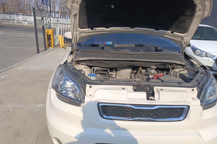 Used Kia Soul 2013 1.6L AT Premium Engine Bay Right