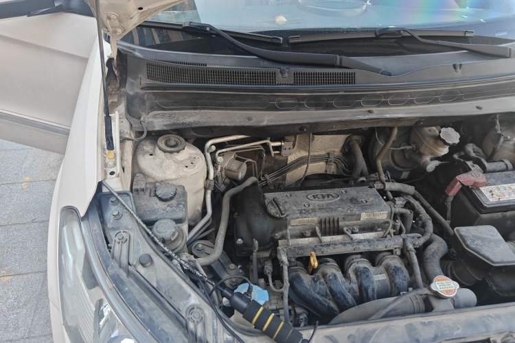 Used Kia Soul 2013 1.6L AT GL Engine Bay Right