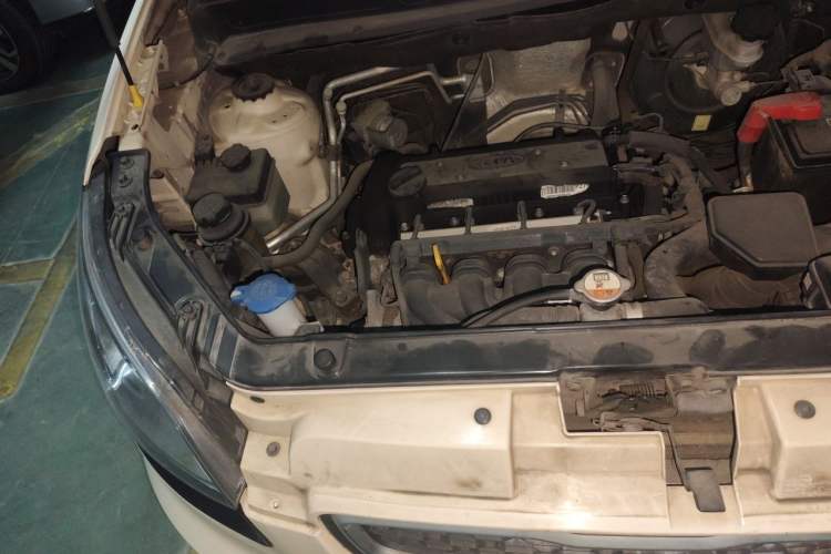 Used Kia Soul 2013 1.6L AT GL Engine Bay Right