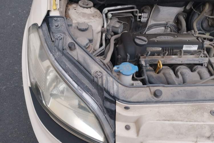 Used Kia Soul 2013 1.6L AT GL Engine Bay Right