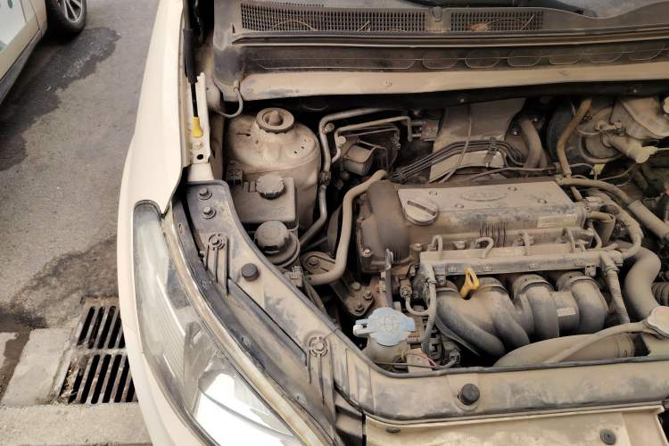 Used Kia Soul 2013 1.6L AT GL Engine Bay Right