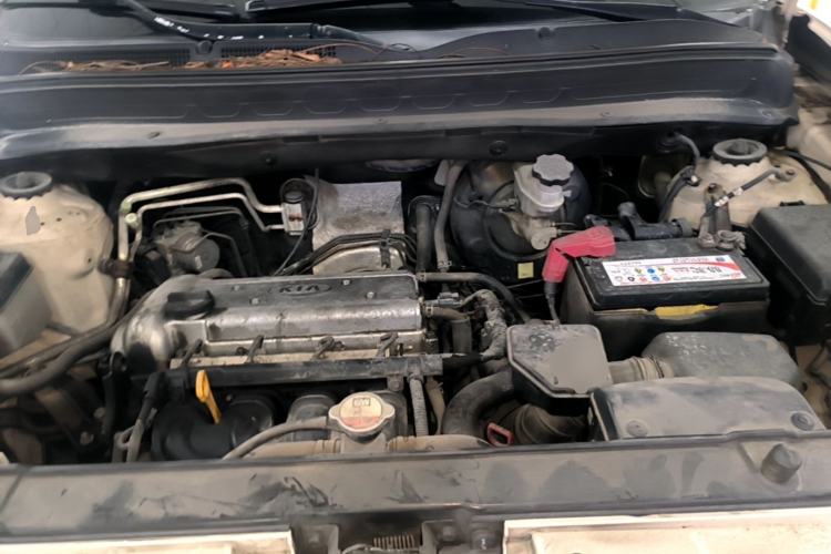 Used Kia Soul 2013 1.6L AT GL Engine Bay