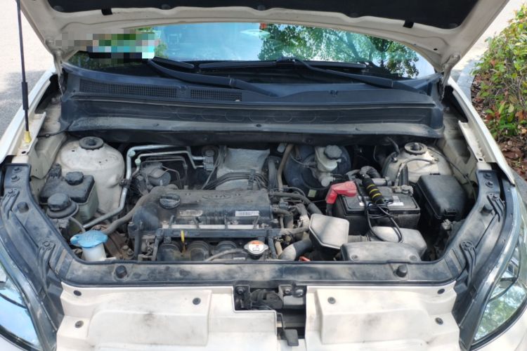 Used Kia Soul 2013 1.6L AT GL Engine Bay