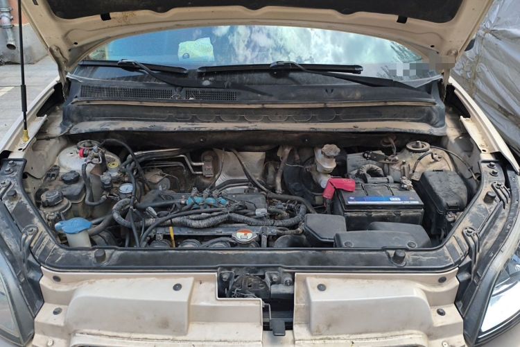 Used Kia Soul 2013 1.6L AT Premium Engine Bay