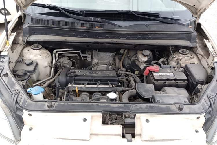 Used Kia Soul 2013 1.6L AT Premium Engine Bay