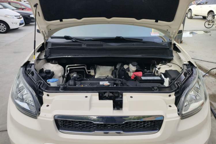 Used Kia Soul 2013 1.6L MT GL Engine Bay