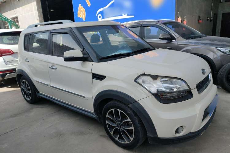 Used Kia Soul 2013 1.6L AT Premium Exterior 2
