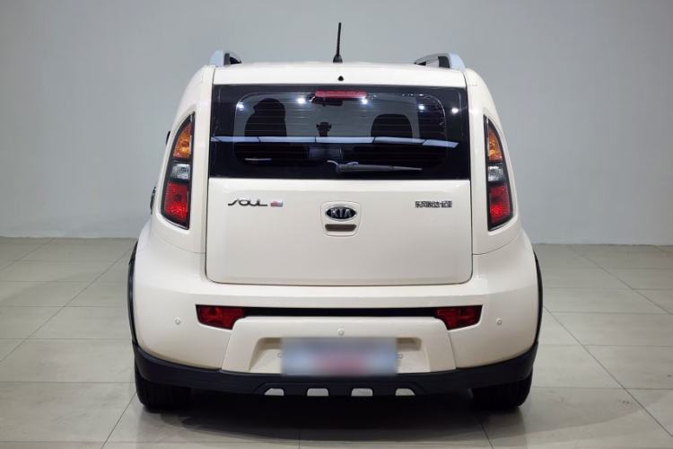 Used Kia Soul 2013 1.6L AT Premium Exterior 2