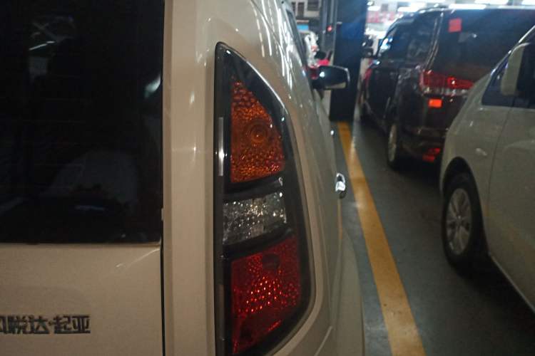 Used Kia Soul 2013 1.6L AT Premium Exterior 3