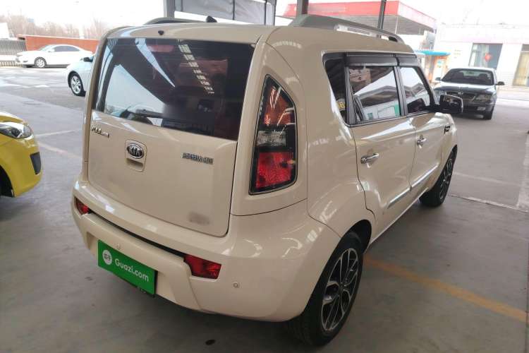Used Kia Soul 2013 1.6L AT Premium Exterior 3