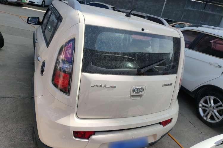 Used Kia Soul 2013 1.6L AT Premium Exterior 4