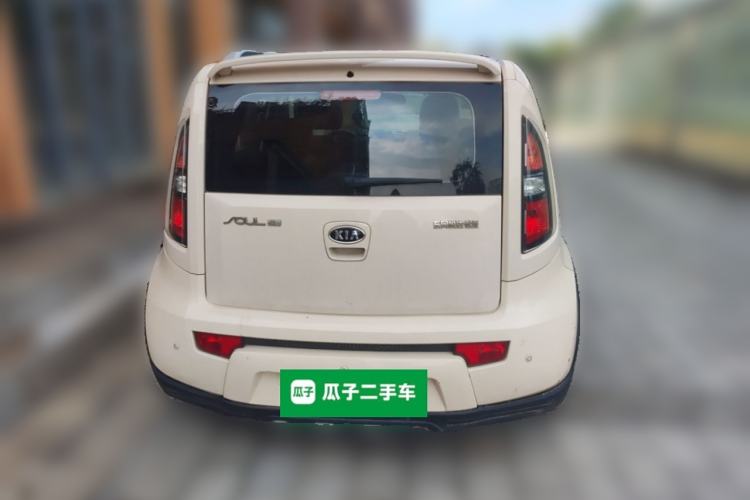 Used Kia Soul 2013 1.6L AT Premium Exterior 4