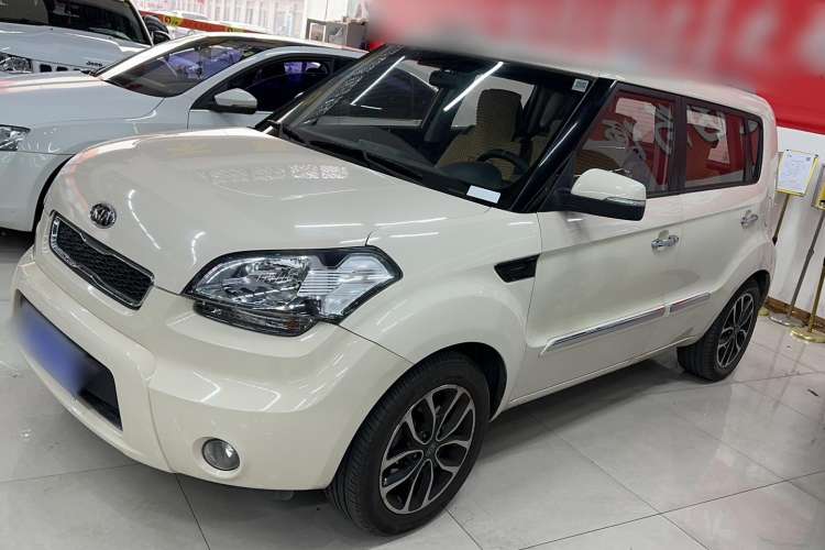 Used Kia Soul 2013 1.6L AT Premium Exterior 5