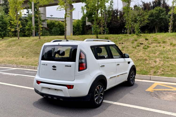 Used Kia Soul 2013 1.6L AT Premium Exterior 5