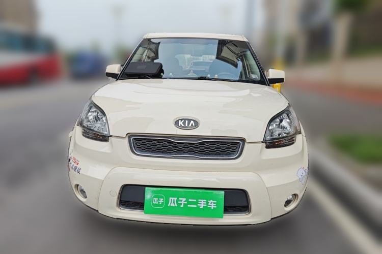 Used Kia Soul 2013 1.6L AT GL Front