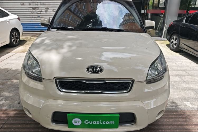 Used Kia Soul 2013 1.6L AT GL Front