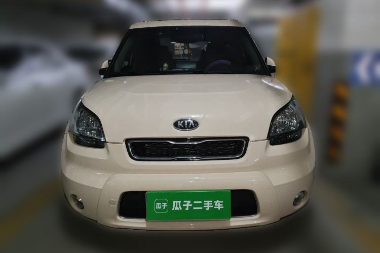 Used Kia Soul 2013 1.6L AT Premium Front