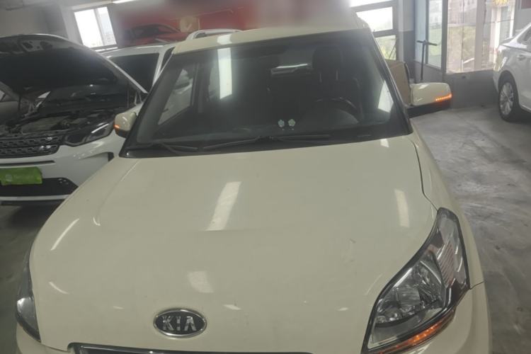 Used Kia Soul 2013 1.6L AT Premium Front