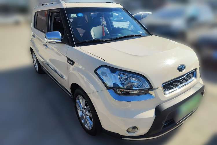 Used Kia Soul 2013 1.6L AT GL Front Right 45 Deg