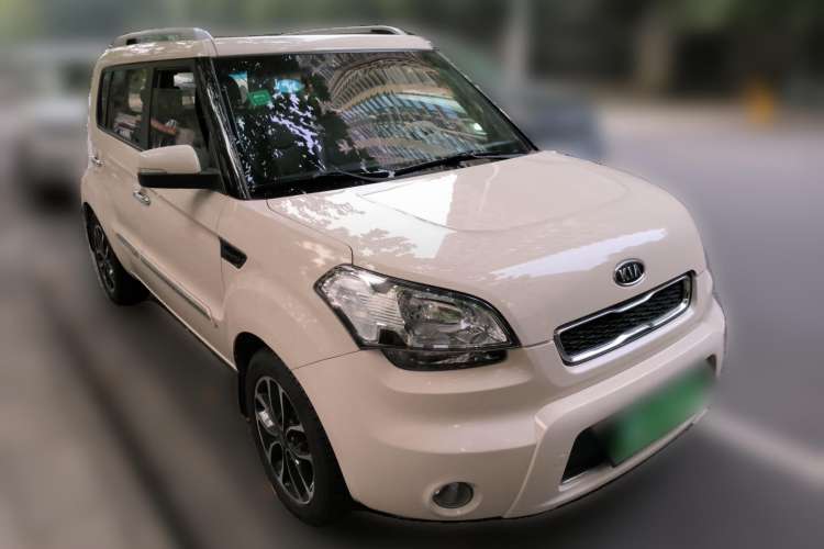 Used Kia Soul 2013 1.6L AT Premium Front Right 45 Deg