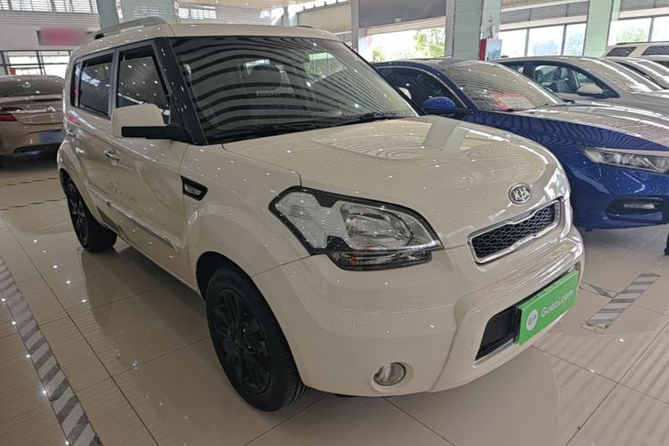 Used Kia Soul 2013 1.6L AT GL Front Right 45 Deg