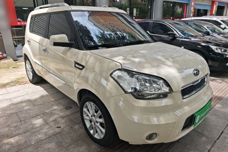 Used Kia Soul 2013 1.6L AT GL Front Right 45 Deg