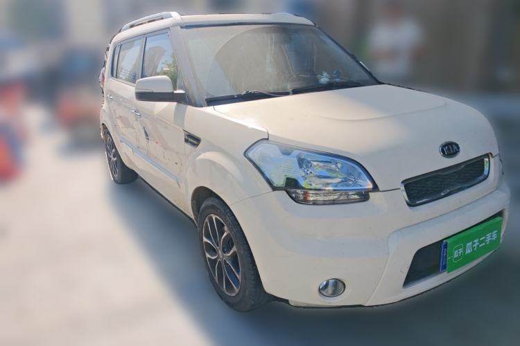 Used Kia Soul 2013 1.6L AT Premium Front Right 45 Deg